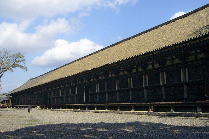 日本一長い木造建築は、京都蓮華王院・三十三間堂についてのトリビア
