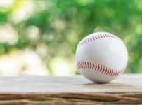 プロ野球で新品のボールを使わない理由に関する雑学