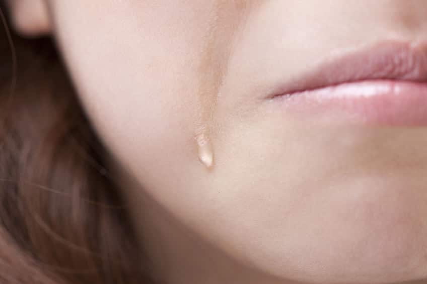 塩辛いか水っぽいか…。感情によって涙の"味"が違うという雑学まとめ