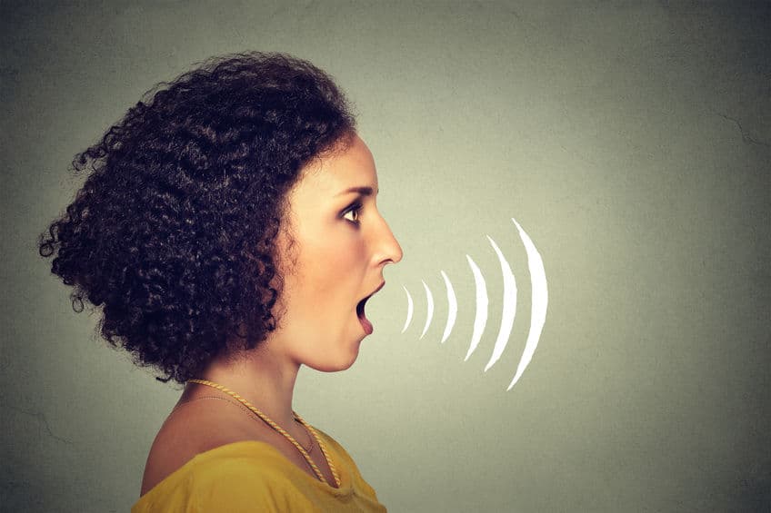 自分の声を録音すると違う人の声に聞こえる理由に関する雑学