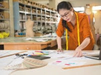 ファッション業界は最初に流行の色を決めているという雑学