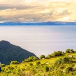 世界で一番高いところにある湖は「チチカカ湖」という雑学