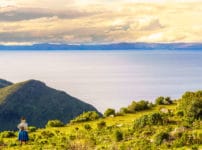 世界で一番高いところにある湖は「チチカカ湖」という雑学