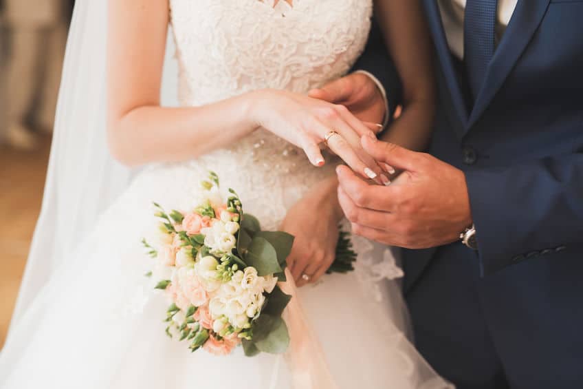 高山みなみは、「名探偵コナン」の原作者と結婚していた!というトリビア