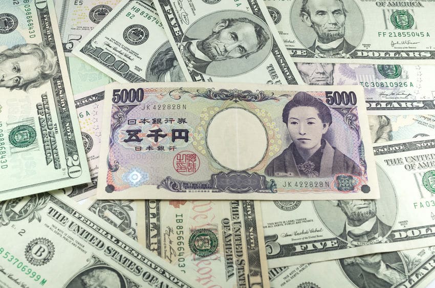 日本で紙幣になった女性は3人だけという雑学