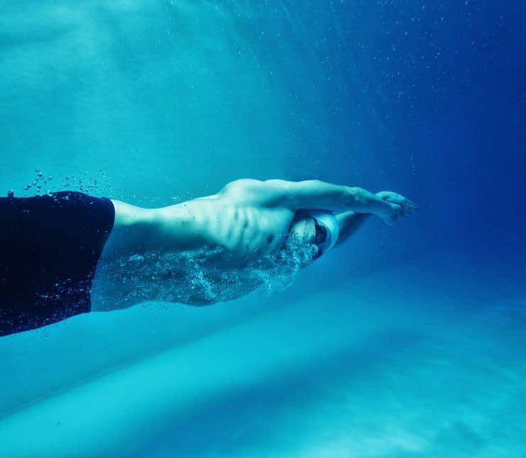 廃止された五輪の謎競技「潜水競泳」