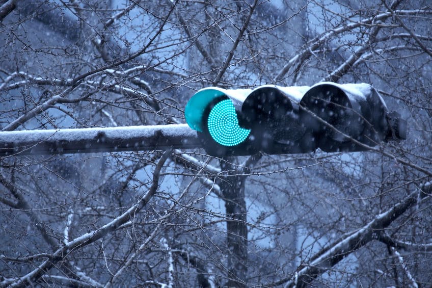 信号機の色は、遠くからの見やすさで決まったというトリビア