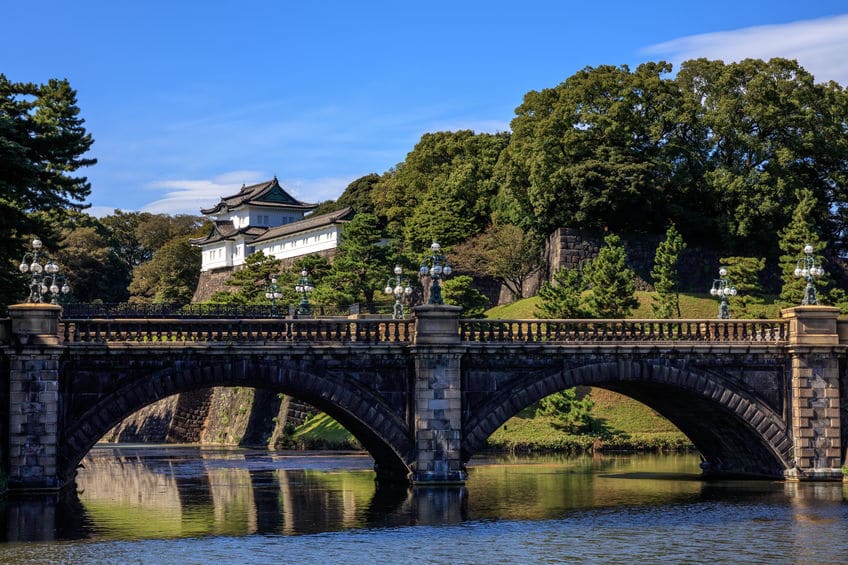 「建国記念の日」は神話に登場する天皇の即位日に関係しているという雑学