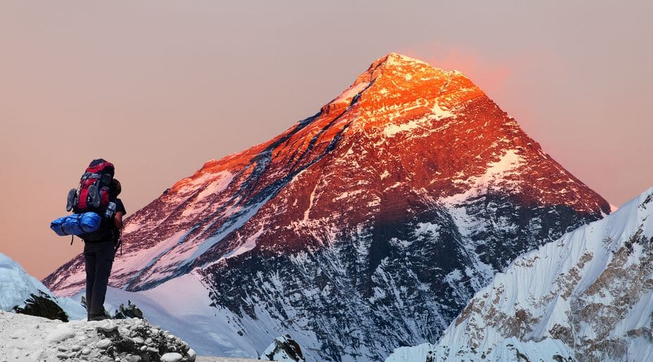 エベレスト登山でゴミを持ち帰らないと…?というトリビア