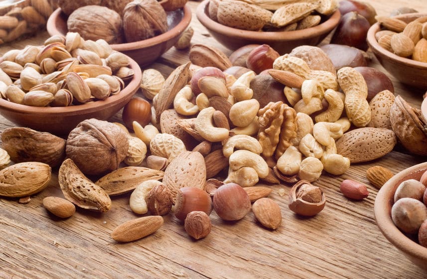 ナッツで精子の減少を食い止められるかもしれないという雑学