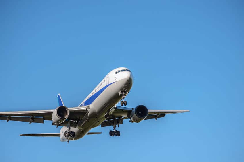 ベスポジなんです。飛行機が高度1万メートルで飛ぶ理由についてのトリビアまとめ